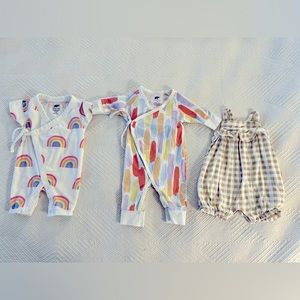 Adorable Bundle of New 0-3M Baby Girl Clothes (3 Items)